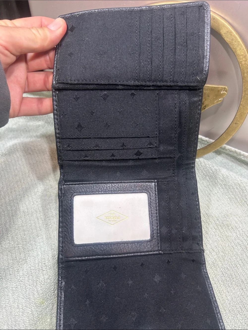 Fossil Black Pebbled Leather Keyhole Wallet NWOT
